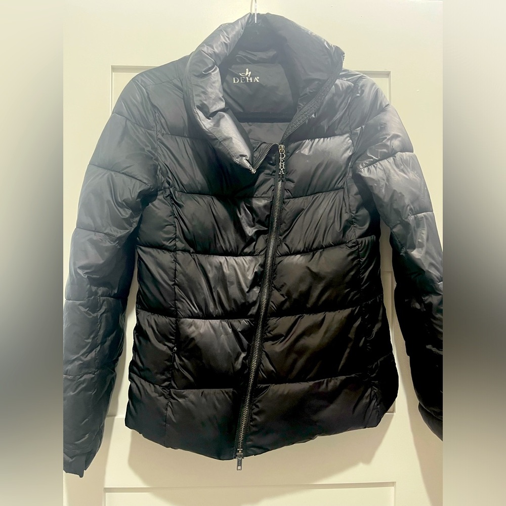 Deha black shirt puffy jacket with asymmetrical zipper